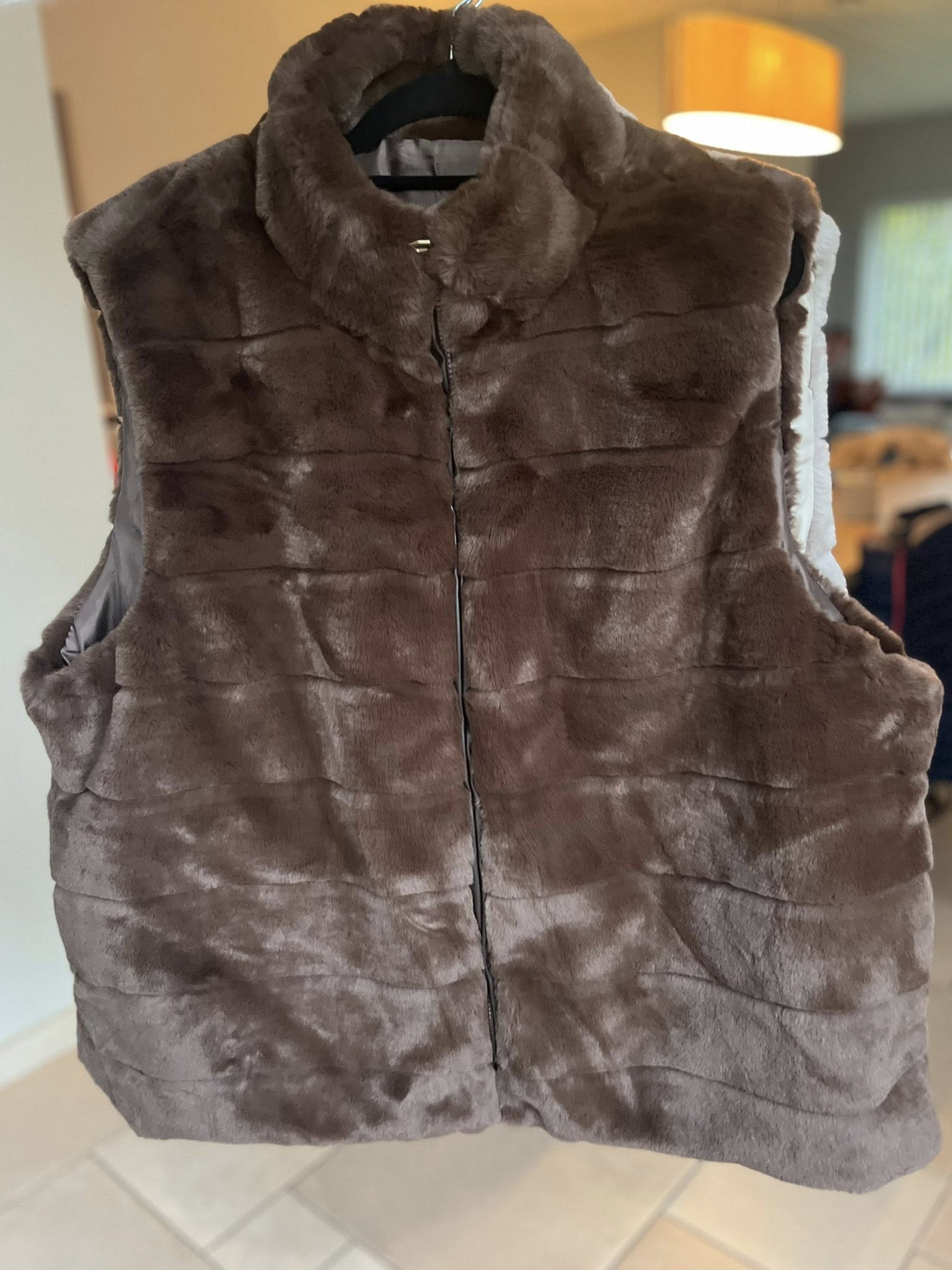 Veste en fourrure sans manche